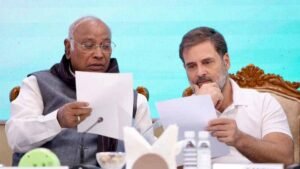 कांग्रेस पार्टी कार्यकर्ताओं में नया जोश भरने DCCs को फिर से करेगी सक्रिय