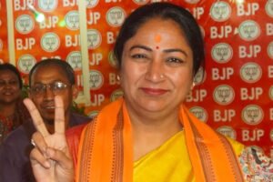 शपथ से पहले बोलीं रेखा गुप्ता  ‘मैं शीशमहल में नहीं रहूंगी…’, विजेंद्र गुप्ता होंगे स्पीकर… रामलीला मैदान में भव्य तैयारी