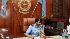 एयर चीफ मार्शल एपी सिंह ने रक्षा विनिर्माण के लिए स्वदेशी क्षमताओं को विकसित करने की वकालत की