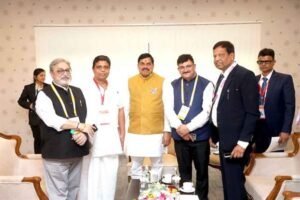मुख्यमंत्री डॉ. मोहन यादव से ग्लोबल इन्वेस्टर्स समिट के पहले दिन विभिन्न उद्योगपतियों ने मुलाकात की
