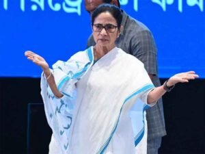 ममता बनर्जी का मजाक बनाने के आरोपी एक शख्स को राहत देते हुए कलकत्ता हाई कोर्ट ने मुकदमा किया खारिज