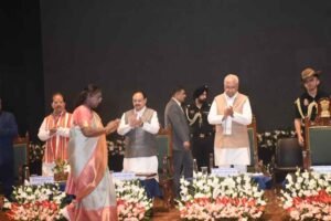राष्ट्रपति द्रौपदी मुर्मु ने पटना पहुंचकर पीएमसीएच के शताब्दी समारोह का किया उद्घाटन