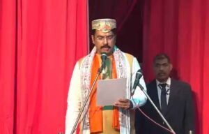 नीतीश कैबिनेट विस्तार, बीजेपी के 7 विधायक ले रहे मंत्री पद की शपथ