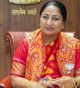 दिल्ली की सीएम रेखा गुप्ता ने विधानसभा सत्र से पहले प्रेस कॉन्फ्रेंस की, जिसमें उन्होंने आप पार्टी पर गंभीर आरोप लगाए