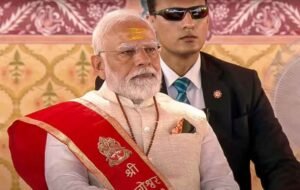 धीरेंद्र कृष्ण शास्त्री ने ऐलान किया है कि इस अस्पताल में प्रधानमंत्री नरेंद्र मोदी की मां के नाम पर एक वार्ड होगा