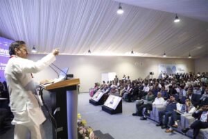 आयुष्मान भारत योजना से स्वास्थ्य सेवा और फार्मा क्षेत्र में असीम संभावनाएँ हुई हैं विकसित: उप मुख्यमंत्री शुक्ल