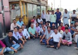 यहां ‘टोल फ्री’ करने की मांग पर धरना, 31 मार्च से आंदोलन की चेतावनी