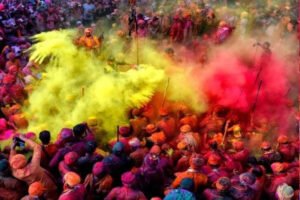 होली पर 5 दिन का अवकाश घोषित, बंद रहेंगे स्कूल, बैंक और सरकारी दफ्तर