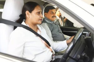 प्रदेश के मुखिया की सुरक्षा की कमान महिलाओं के हाथ… जानें कौन चला रहा CM की गाड़ी?
