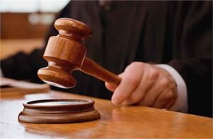 अदालत ने नौ वर्ष पूर्व हुई हत्या के एक मामले में तीन दोषियों को आजीवन कारावास की सजा सुनाई