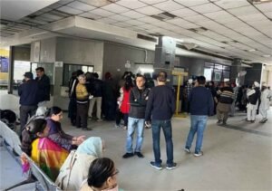 सब-रजिस्ट्रार दफ्तर में आज दो दिन बाद रजिस्ट्रियां करने का काम शुरू हुआ