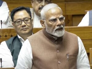 ‘महाकुंभ में राष्ट्रीय चेतना के दर्शन हुए, पूरे विश्व ने देखा भारत का विराट स्वरूप’, संसद में बोले पीएम मोदी