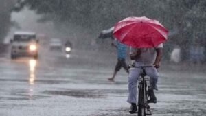 वेस्टर्न डिस्टर्बेंस समेत उत्तर भारत के कई राज्यों का मौसम बदला, यूपी-बिहार समेत इन राज्यों में होगी बारिश