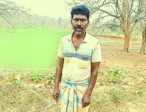 उग्रसेन की मेहनत और वन अधिकार पत्र: एक परिवार की उम्मीदों की कहानी
