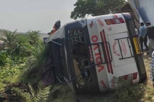 धार :दो हादसों में दो महिलाओं की मौत, शादी की खुशियां मातम में बदली