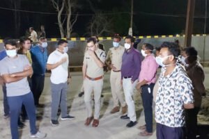 आइस फैक्ट्री में अमोनिया गैस का हुआ रिसाव,  सीएसपी की आंखों में आंसू-जलन, माता-पिता को अस्पताल भिजवाया