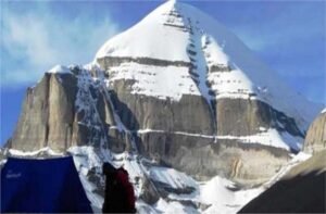 कैलाश मानसरोवर यात्रा, जो पिछले पांच वर्षों से स्थगित थी, अब 30 जून 2025 से फिर से शुरू होने जा रही