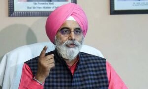 भाजपा: राजा बने दिल्ली के मेयर, 133 मतों से जीते, कांग्रेस के खाते में महज आठ वोट