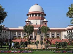 सुप्रीम कोर्ट में केंद्र सरकार का हलफनामा- वक्फ कानून पर नहीं लगा सकते पूरी तरह रोक