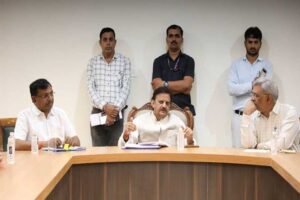 सीतापुर हनुमना उदवहन सिंचाई परियोजना का सर्वे समय पर पूरा करें : उप मुख्यमंत्री