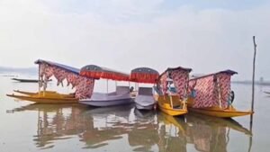 पहलगाम हमले के बाद पर्यटन में सूनी हो गई झील, ‘पहले 1500 कमाते थे, अब 100 रुपए भी मुश्किल….