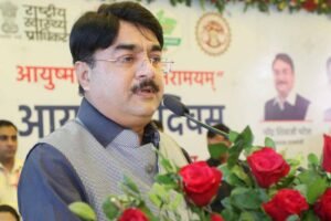 जनप्रतिनिधियों के नाम का उपयोग कर शासकीय प्रतिष्ठानों का अनुचित उपयोग दंडनीय: राज्य मंत्री  पटेल