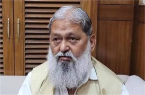 मंत्री अनिल विज ने कहा- महबूबा मुफ्ती के बयान कि सेना को कश्मीर में धरपकड़ बंद कर देनी चाहिए