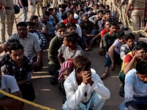 असम की बीजेपी सरकार ने अवैध बांग्लादेशियों पर बड़ी कर्रवाई, पकड़कर ‘नो-मैन्स लैंड’ में ढकेल रही हिमंत सरकार