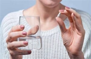 कोरोना संक्रमण के समय लोगों को DOLO 650 खाने की सलाह दी जाती है, हो जाइए सावधान! सच जानकर चौंक जाएंगे