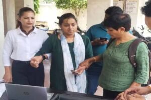 रिश्वतखोर अधिकारी-कर्मचारियों पर कार्रवाई का सिलसिला लगातार जारी, रिश्वतखोर महिला पटवारी अरेस्ट