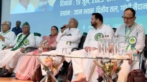 राजद कैसे बांटेगा बिहार विधानसभा के टिकट, लालू ने बेटे तेजस्वी यादव के फार्मूले पर लगाई मुहर