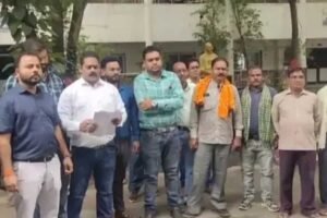 बिलासपुर : डिप्टी कलेक्टर पर दुर्व्यवहार करने का आरोप:लिपिक वर्गीय कर्मचारी संघ ने खोला मोर्चा