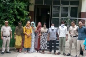 दिल्ली में गिरफ्तार हुए 7 बांग्लादेशी, महिलाओं की ड्रेस में करते थे ठगी और वसूली
