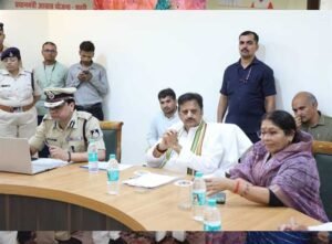 नशे के सौदागरों और उनके तंत्र को करें समाप्त : उप मुख्यमंत्री शुक्ल