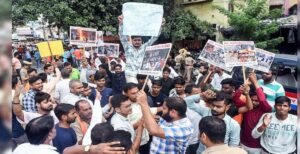 बांग्लादेश: हिंसा में 4 लोगों की मौत-कई घायल, धारा 144 लागू, छात्र बोले- खत्म करेंगे ‘मुजीबवाद’