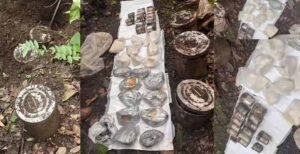 झारखंड पुलिस की बड़ी कामयाबी: जंगल से 14 आईईडी बरामद