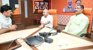 सीएम हाउस में पहली ग्रुप मीटिंग: खंडेलवाल का सख्त संदेश – ‘कोई नेता नहीं, संगठन ने बनाया जिलाध्यक्ष’