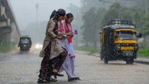 मध्यप्रदेश के जबलपुर, सागर, रीवा और शहडोल संभाग के 17 जिलों में आज अति भारी या भारी बारिश का अलर्ट