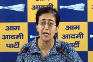 झुग्गियों के हक में आतिशी का एलान – विधानसभा से सड़क तक होगा संघर्ष