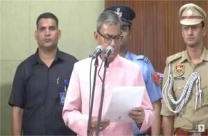 राजभवन में असीम कुमार घोष ने ली राज्यपाल पद की शपथ, बंडारू दत्तात्रेय का कार्यकाल पूरा