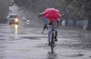 लगातार मानसून और पश्चिमी विक्षोभ का असर पंजाब के मौसम पर देखने को मिल रहा, बारिश की संभावना जताई