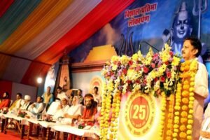 धर्म सनातन की ध्वजा लेकर देश को आगे बढ़ाने का हो रहा है कार्य