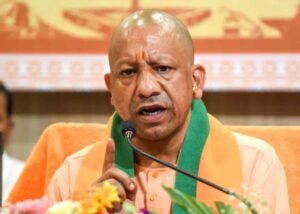 मथुरा हादसा: सीएम योगी ने जताया शोक, घायलों के इलाज के दिए निर्देश