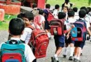 झारखंड का अजीबो-गरीब स्कूल: स्टूडेंट्स को हफ्ते में सिर्फ 2 दिन मिलती है क्लास