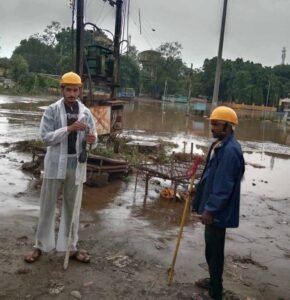 राजपुर में बाढ़ आने के बाद मात्र 3 घंटे में बिजली आपूर्ति बहाल