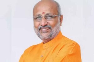 बीजेपी का राधाकृष्णन पर दांव, उद्धव से स्टालिन तक बढ़ी सियासी टेंशन