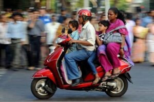 इकोनॉमी पर संकट के बादल: मिडिल क्लास की जेब खाली होने की चेतावनी