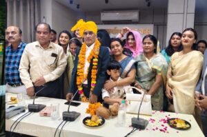 सेवानिवृत्त हुए प्रकाश सिंह, कलेक्ट्रेट सभागार में हुआ भावभीना विदाई समारोह