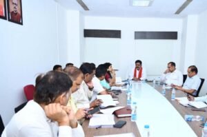 रायपुर : ग्रामीण परिवार सिर्फ योजनाओं के आंकड़ों में नहीं, बल्कि जीवन स्तर में भी बदलाव महसूस करें-उपमुख्यमंत्री शर्मा