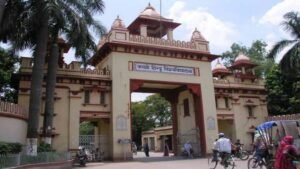 CUET में कम नंबर? BHU ने खाली सीटों के लिए बदली एडमिशन पॉलिसी, अब 12वीं और ग्रेजुएशन मार्क्स से मिलेगा मौका